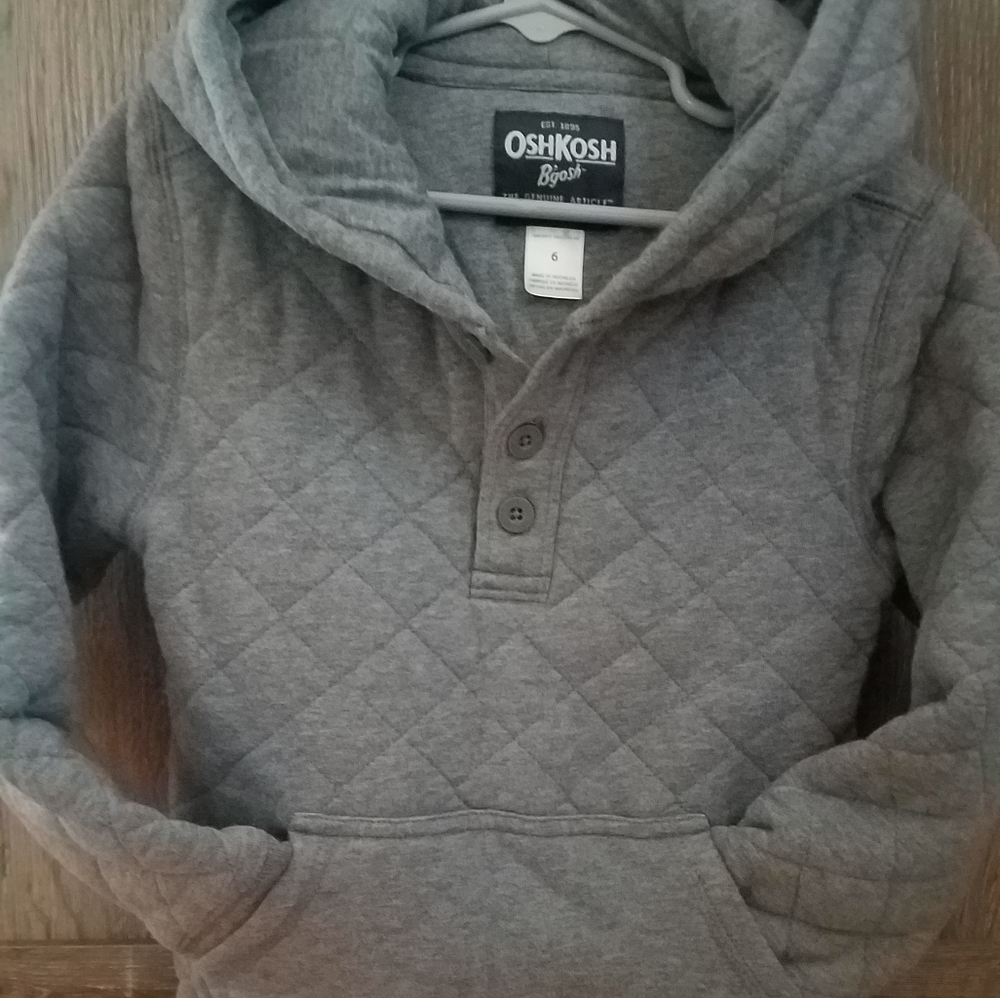 OshKosk heavyweight boys sweatshirt